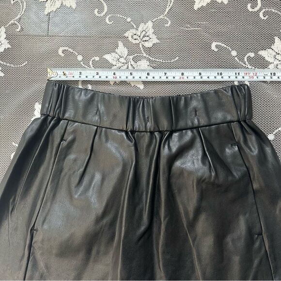 Aritzia Wilfred Free Faux Leather Nathalie Skirt Sz XXS Black - Picture 6 of 9